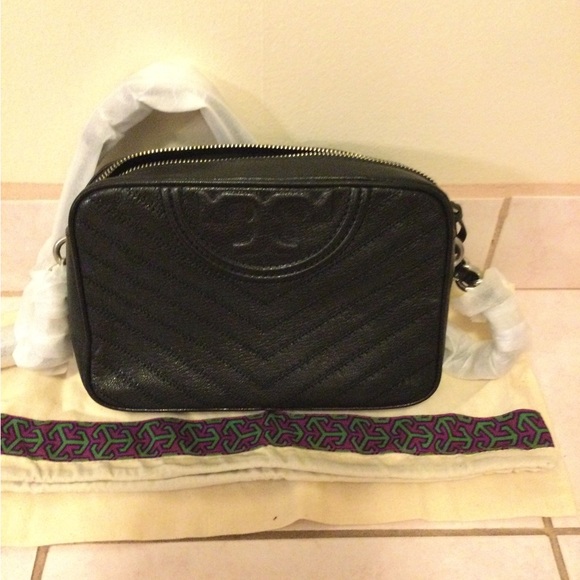 Brand new Black Leather Tory Burch Purse - Picture 3 of 3